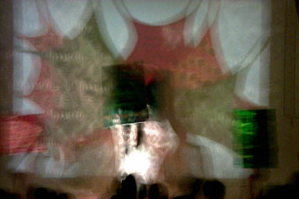 performance 04